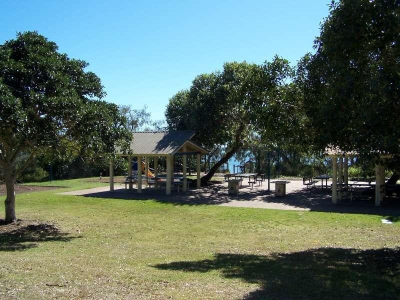 10 Rachael Street, Point Vernon QLD 4655