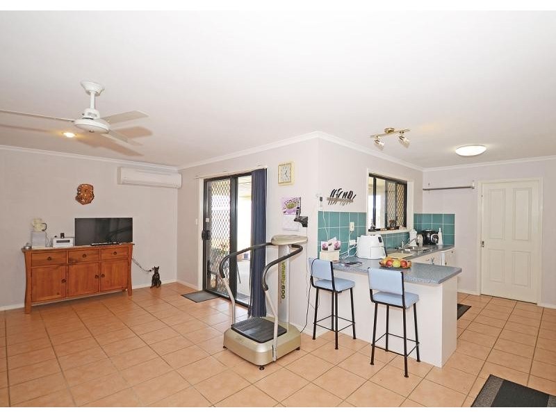22 Archer Drive, Point Vernon QLD 4655