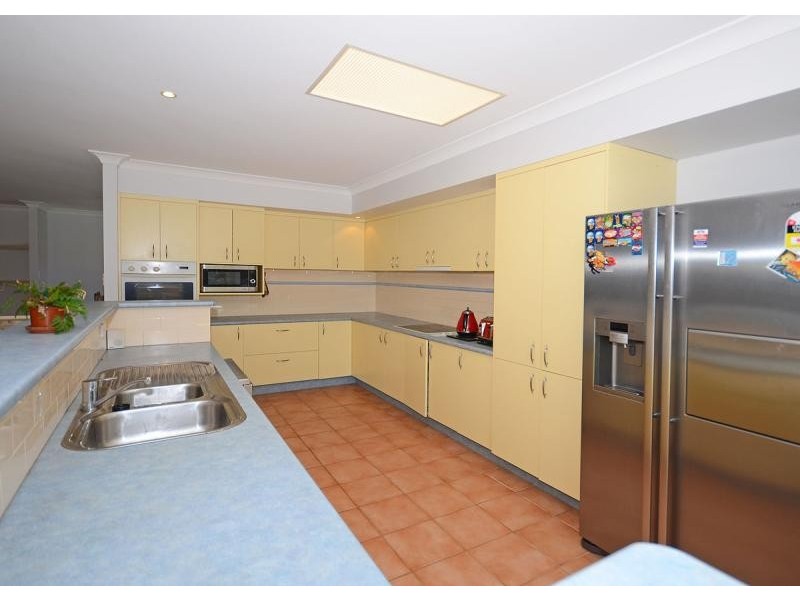52 Corfield Street, Point Vernon QLD 4655