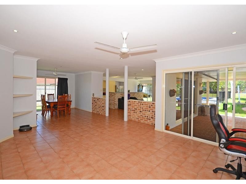 52 Corfield Street, Point Vernon QLD 4655