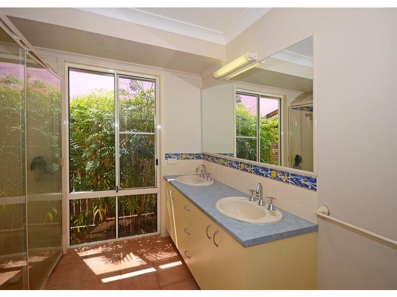 52 Corfield Street, Point Vernon QLD 4655