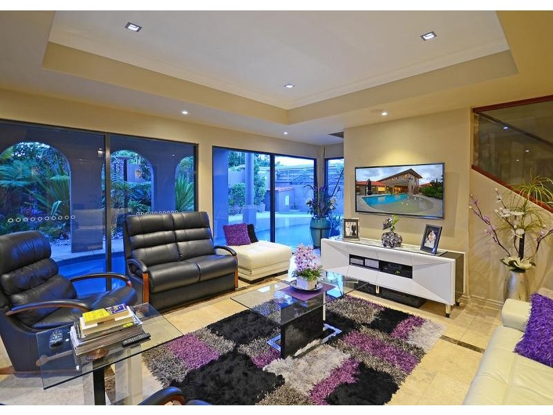 189 – 190 Charlton Esplanade, Point Vernon QLD 4655