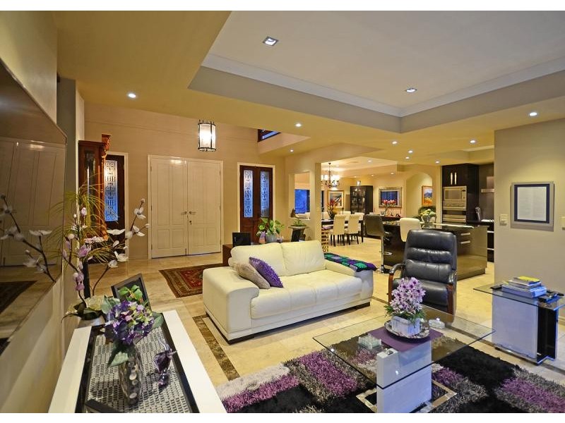 189 – 190 Charlton Esplanade, Point Vernon QLD 4655