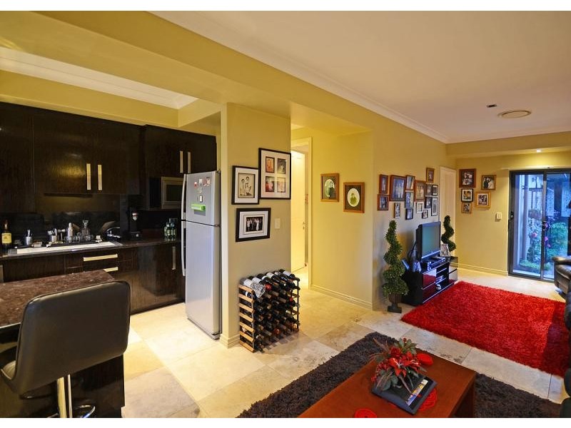 189 – 190 Charlton Esplanade, Point Vernon QLD 4655