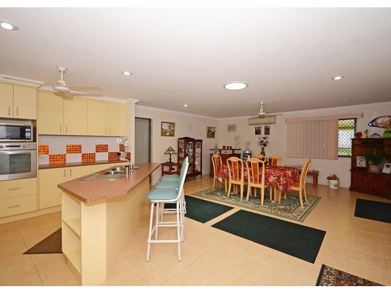 7 Montrose Close, Point Vernon QLD 4655