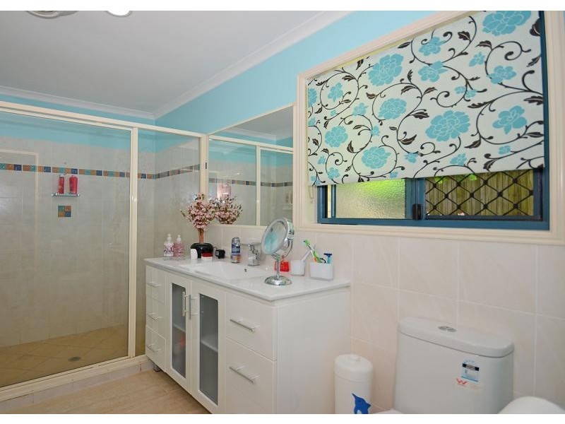 7 Montrose Close, Point Vernon QLD 4655