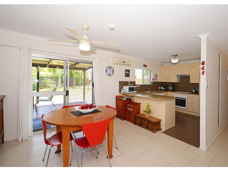 12 Carlton Street, Point Vernon QLD 4655
