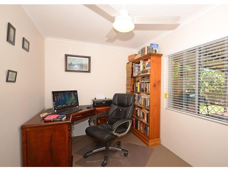 12 Carlton Street, Point Vernon QLD 4655
