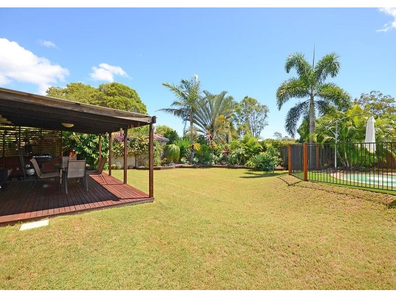 12 Carlton Street, Point Vernon QLD 4655