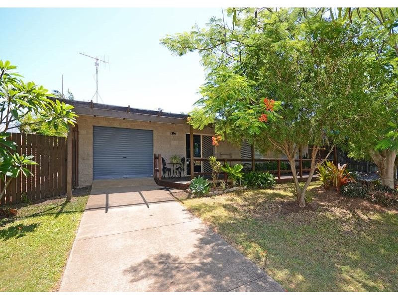 12 Carlton Street, Point Vernon QLD 4655