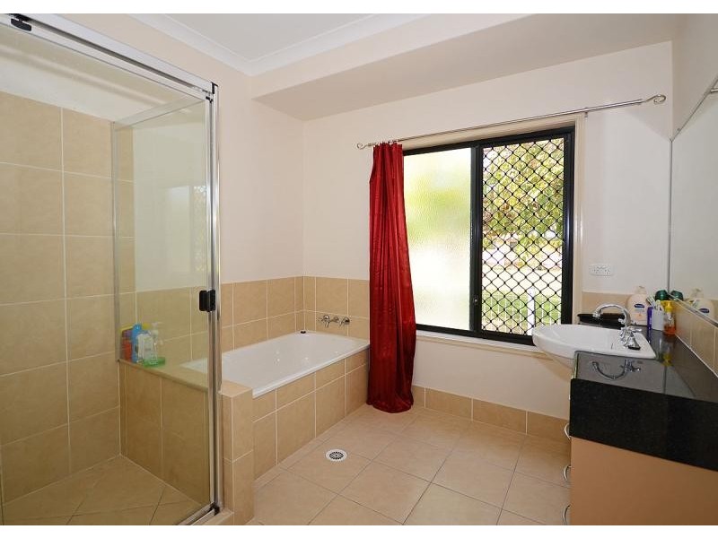 69a Helsham  Street, Point Vernon QLD 4655