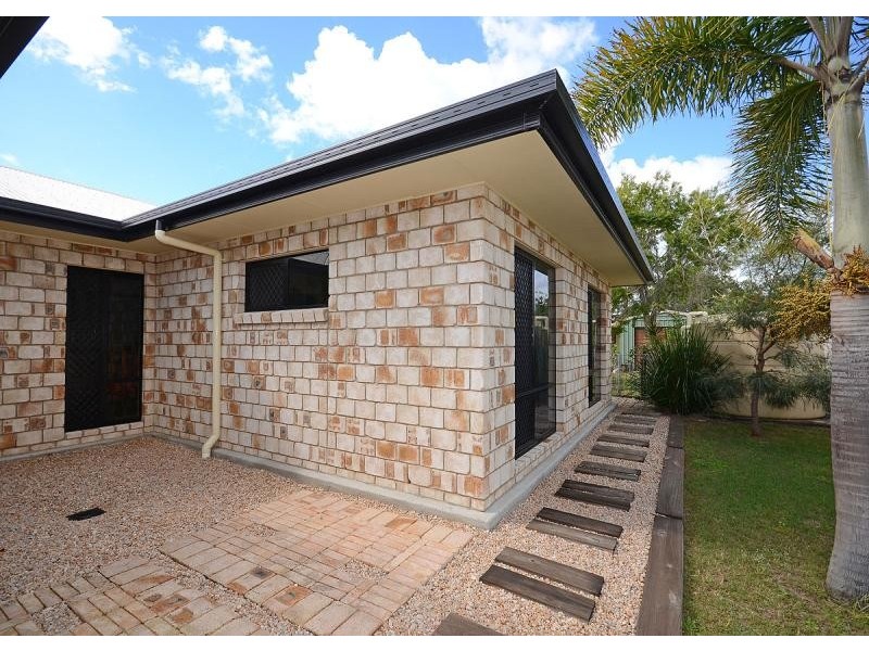 69a Helsham  Street, Point Vernon QLD 4655