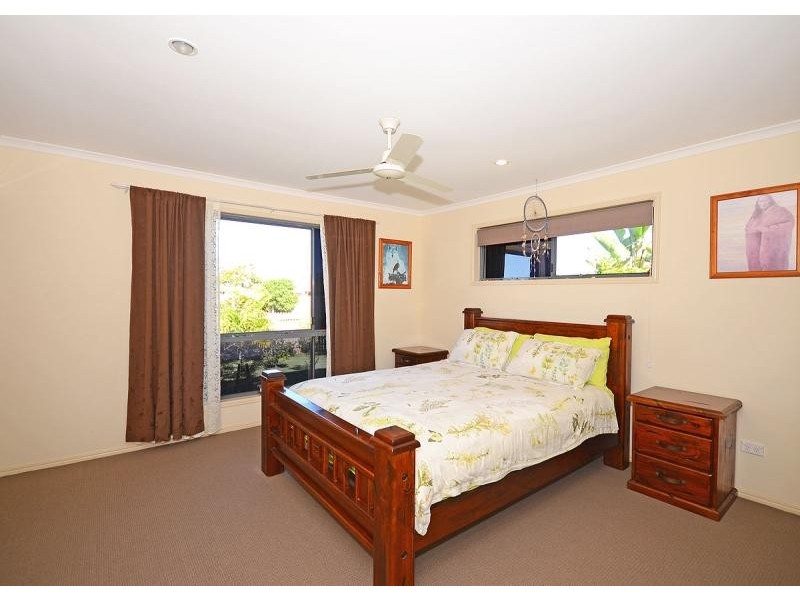 24 Hyperno Road, Point Vernon QLD 4655