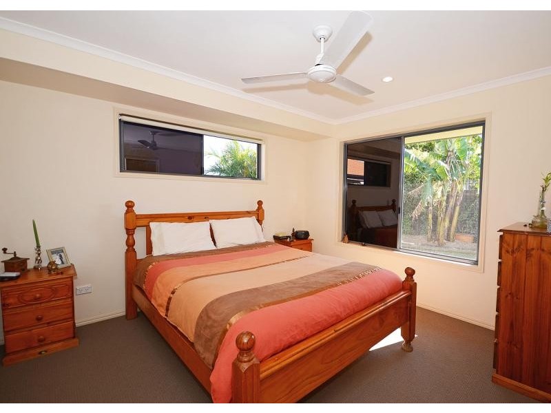 24 Hyperno Road, Point Vernon QLD 4655