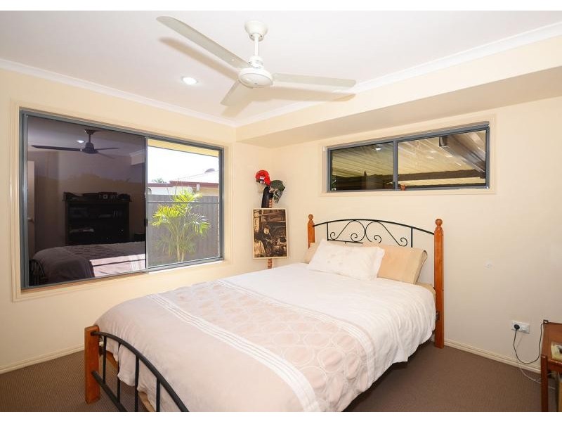 24 Hyperno Road, Point Vernon QLD 4655