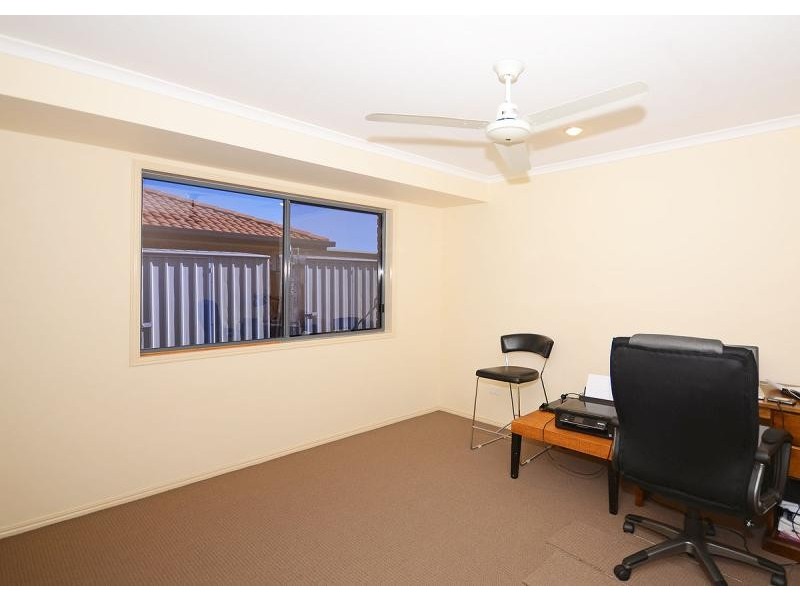 24 Hyperno Road, Point Vernon QLD 4655