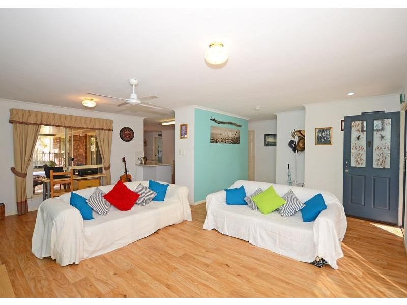 22 Oceanview Street, Point Vernon QLD 4655