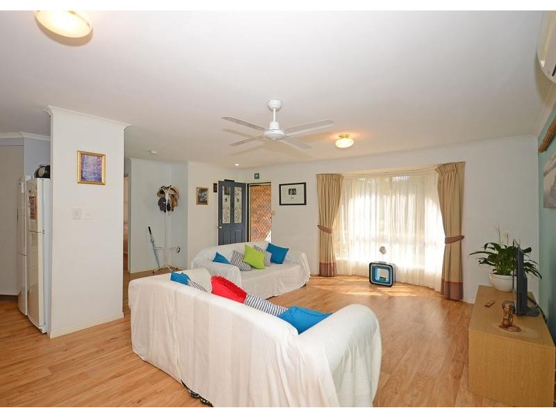 22 Oceanview Street, Point Vernon QLD 4655