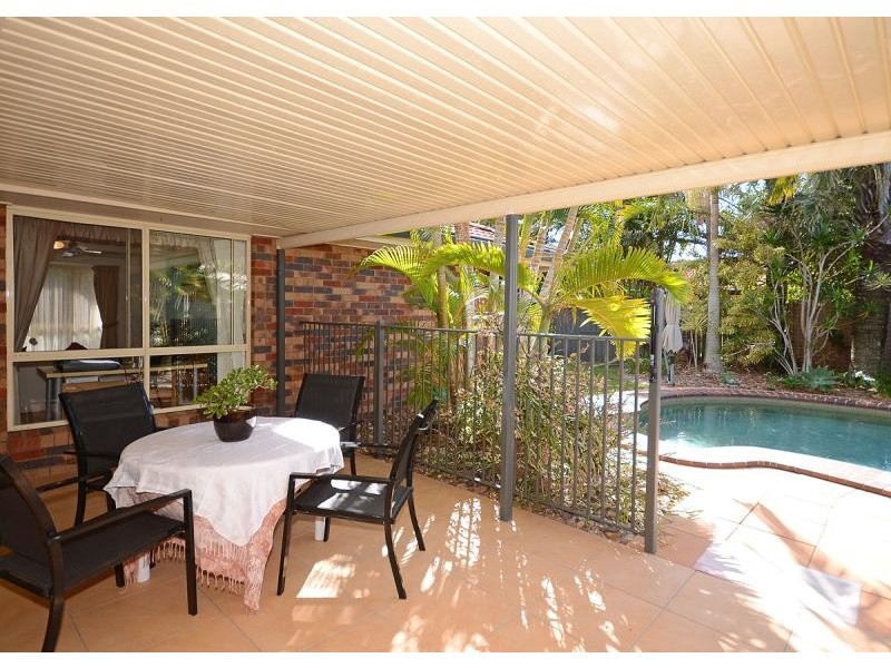 22 Oceanview Street, Point Vernon QLD 4655