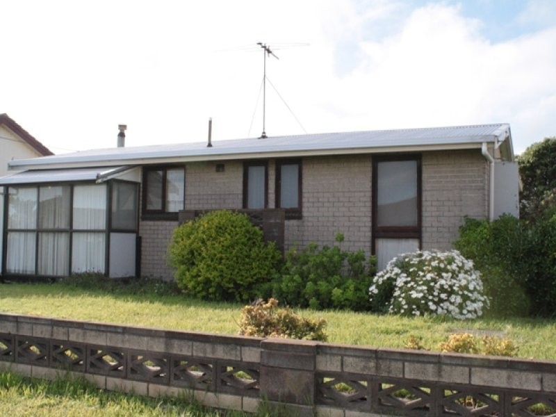 34 Compton Street PORT MACDONNELL 5291, Port Macdonnell SA 5291