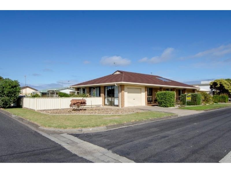 97 Meylin Street PORT MACDONNELL 5291, Port Macdonnell SA 5291