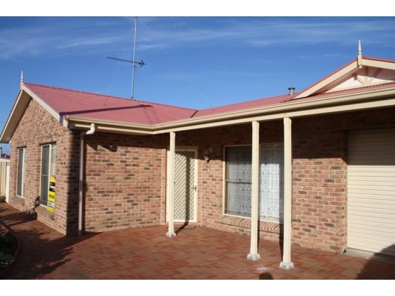 27 Meylin Street PORT MACDONNELL 5291, Port Macdonnell SA 5291