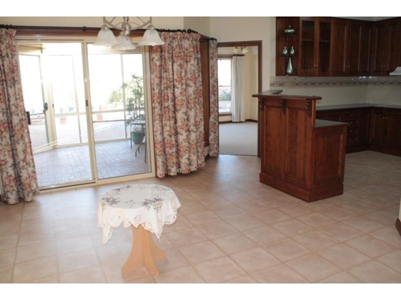 27 Meylin Street PORT MACDONNELL 5291, Port Macdonnell SA 5291