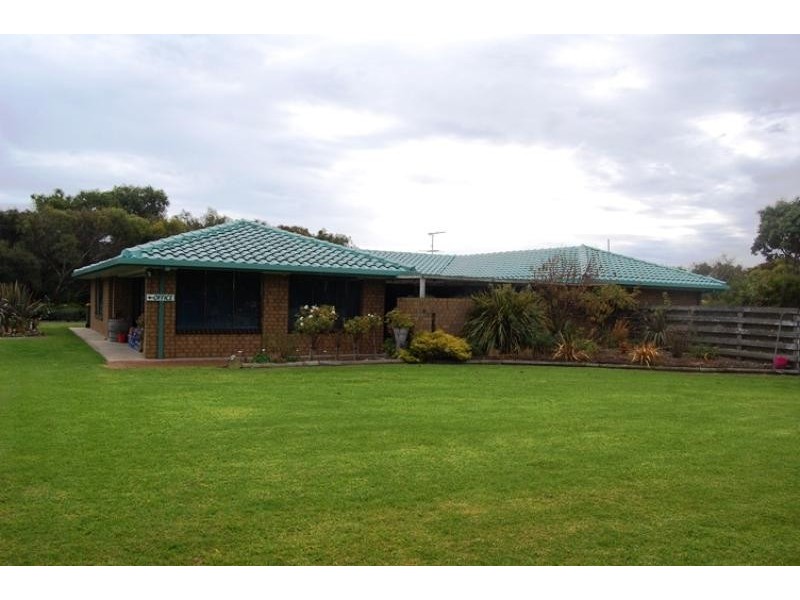 8817 Southern Ports Highway BEACHPORT 5280, Beachport SA 5280