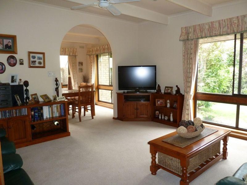 18 Angus Street CLUNES 3370, Clunes VIC 3370