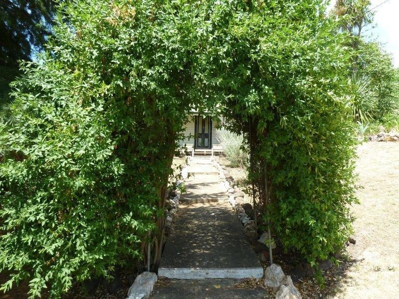 11 Camp Street CLUNES 3370, Clunes VIC 3370