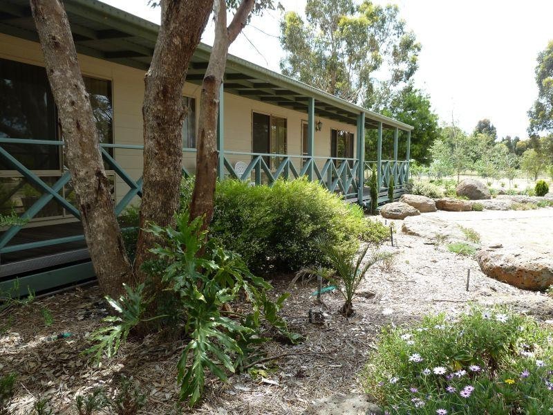 25 Fairview Drive CLUNES 3370, Clunes VIC 3370