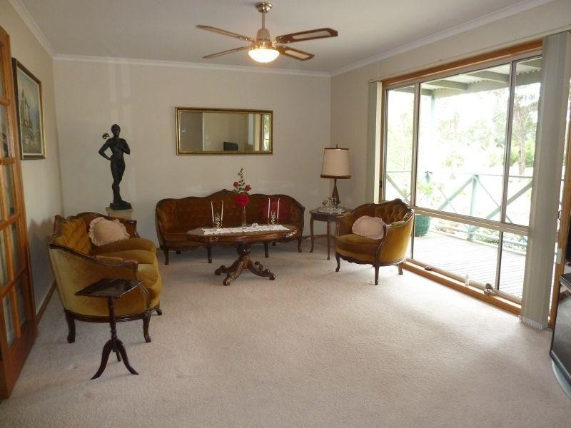 25 Fairview Drive CLUNES 3370, Clunes VIC 3370