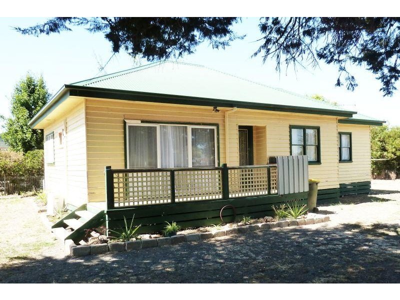 8 Canterbury Street CLUNES 3370, Clunes VIC 3370