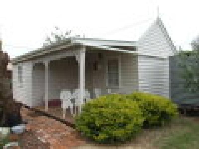6 Hannah  Street CLUNES 3370, Clunes VIC 3370