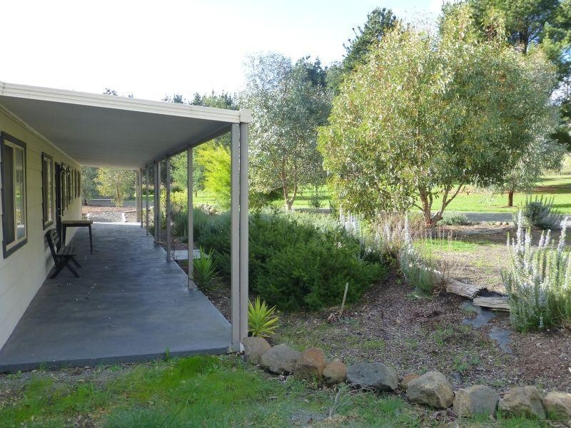 120 Learmonth Road CLUNES 3370, Clunes VIC 3370