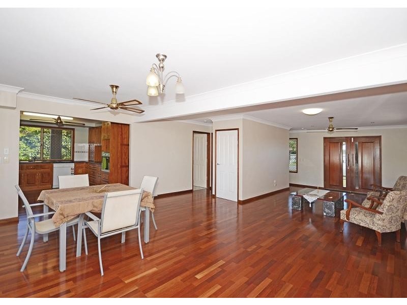 171 Kingfisher  Parade, Toogoom QLD 4655