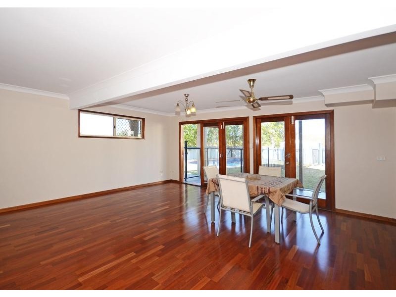 171 Kingfisher  Parade, Toogoom QLD 4655