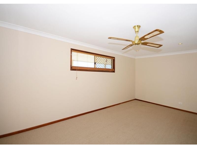 171 Kingfisher  Parade, Toogoom QLD 4655