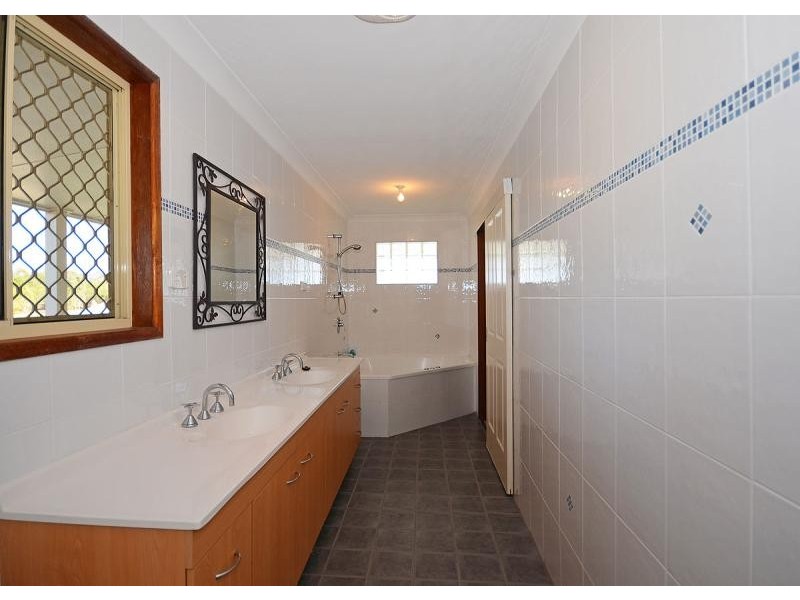 171 Kingfisher  Parade, Toogoom QLD 4655