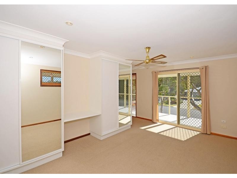 171 Kingfisher  Parade, Toogoom QLD 4655