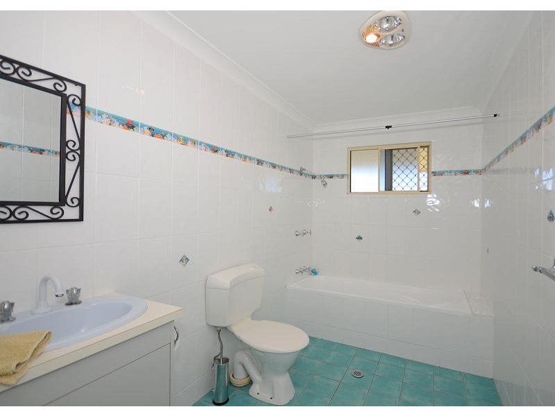 171 Kingfisher  Parade, Toogoom QLD 4655