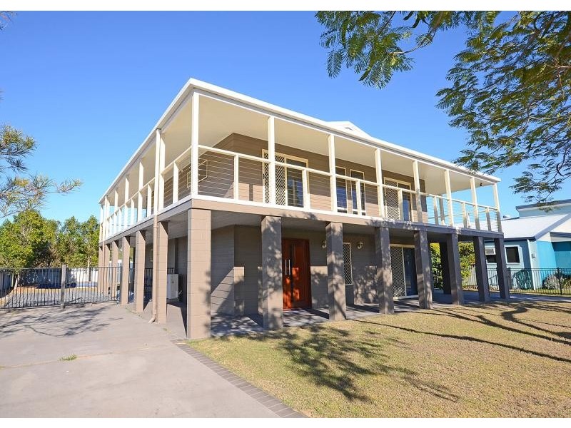 171 Kingfisher  Parade, Toogoom QLD 4655