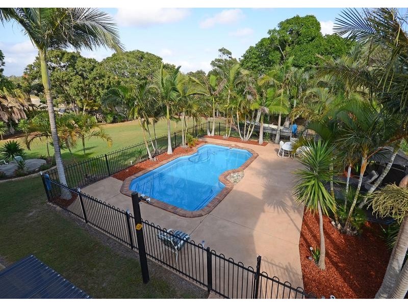 65 Palm Way, Dundowran Beach QLD 4655