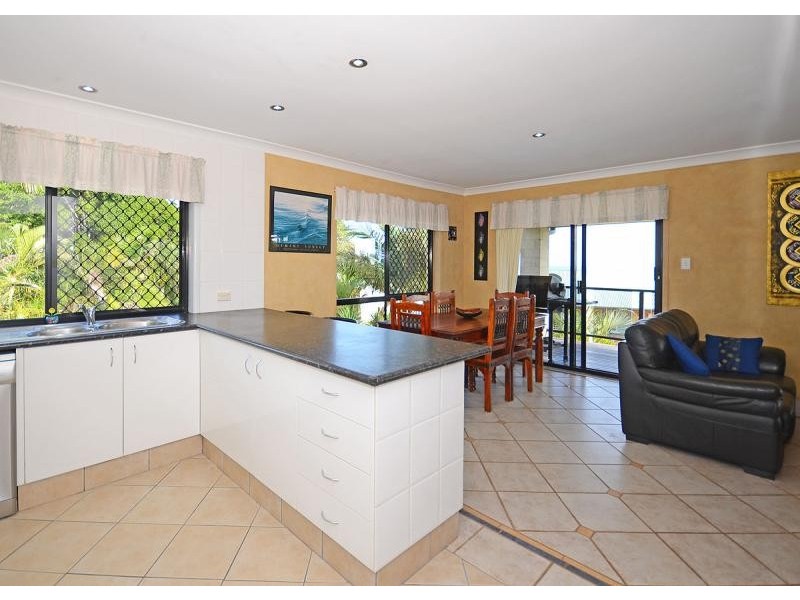 65 Palm Way, Dundowran Beach QLD 4655