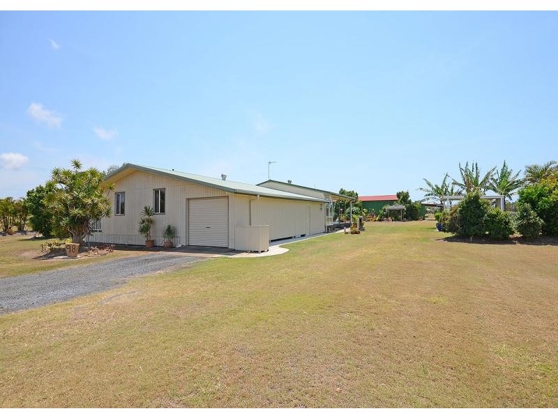 98 Green Acres Road, Dundowran QLD 4655
