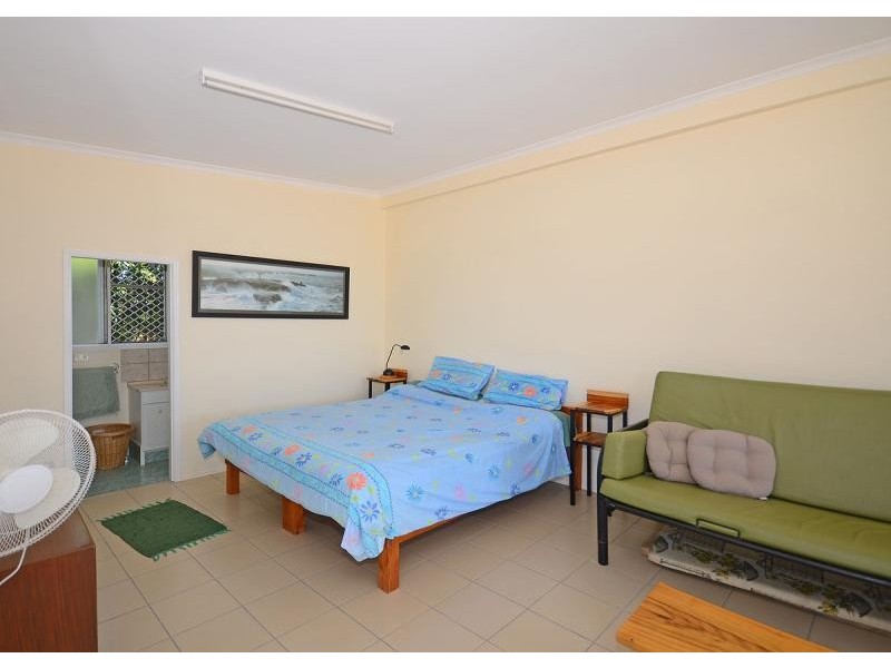 98 Green Acres Road, Dundowran QLD 4655