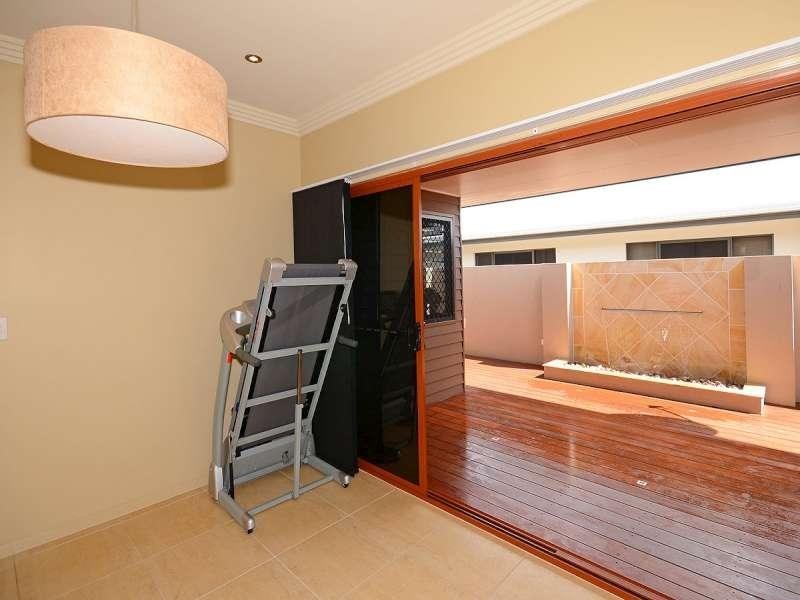 11 Lady Nelson Drive, Eli Waters QLD 4655