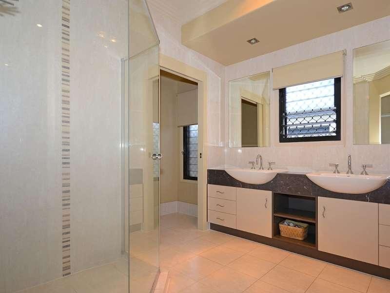 11 Lady Nelson Drive, Eli Waters QLD 4655