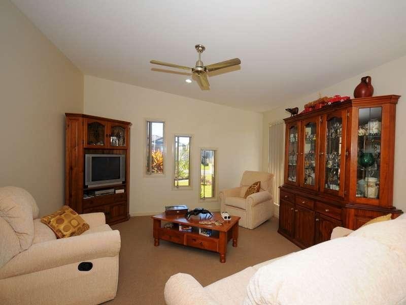 6 Chelsea Court URRAWEEN 4655, Urraween QLD 4655