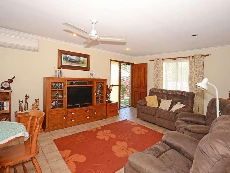90 Oleander Avenue SCARNESS 4655, Scarness QLD 4655
